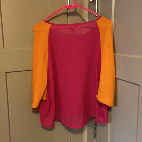 Pinky color blocking top  sizeL - Picture 8 of 10